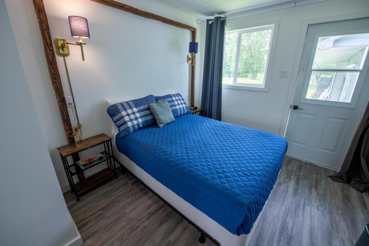 Motel Fleur De Lys Magog Dış mekan fotoğraf