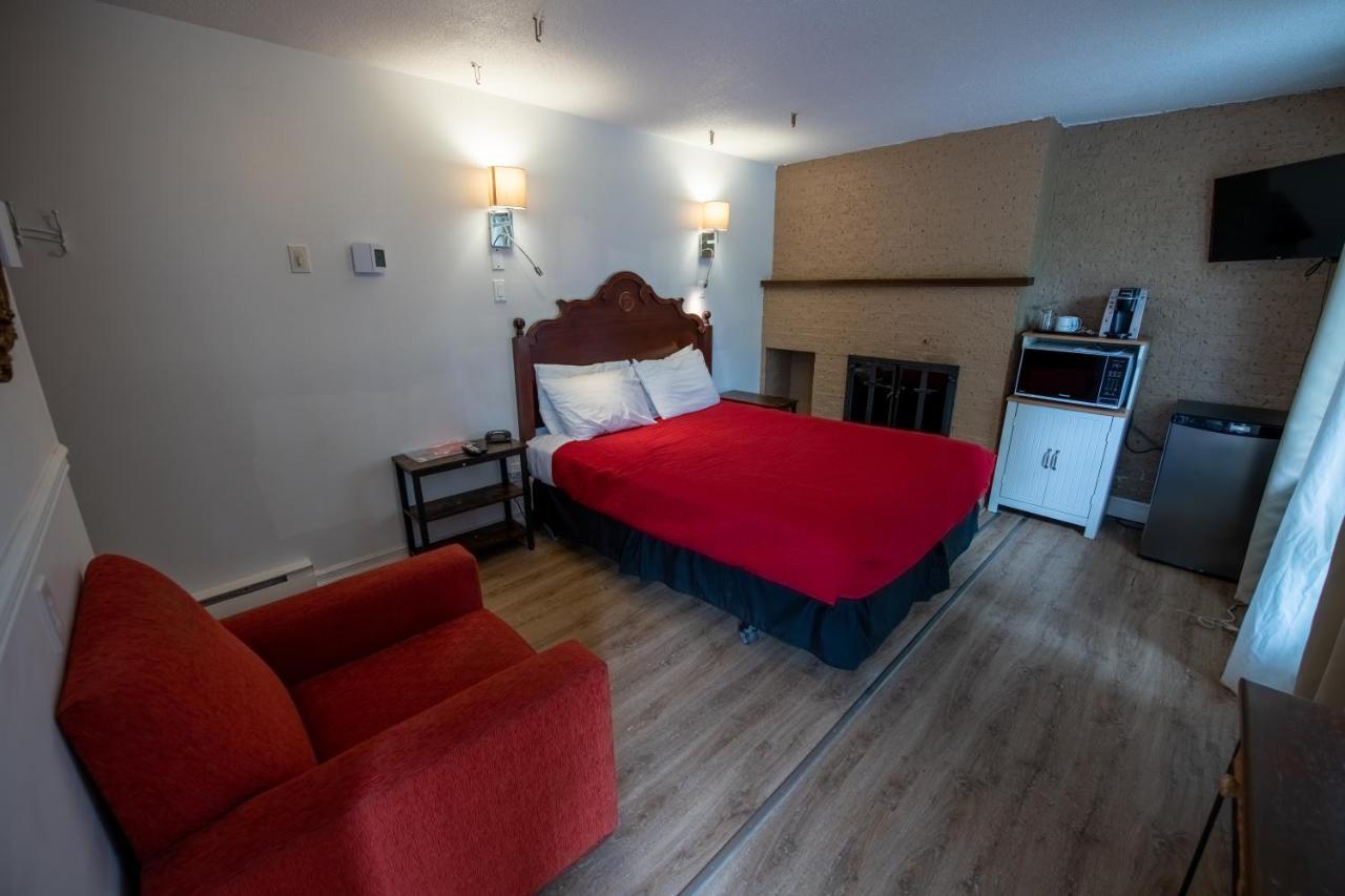 Motel Fleur De Lys Magog Dış mekan fotoğraf