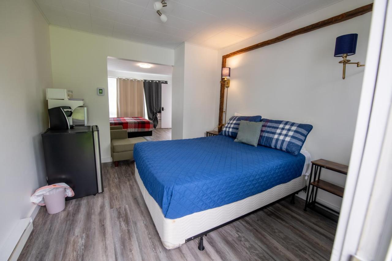 Motel Fleur De Lys Magog Dış mekan fotoğraf
