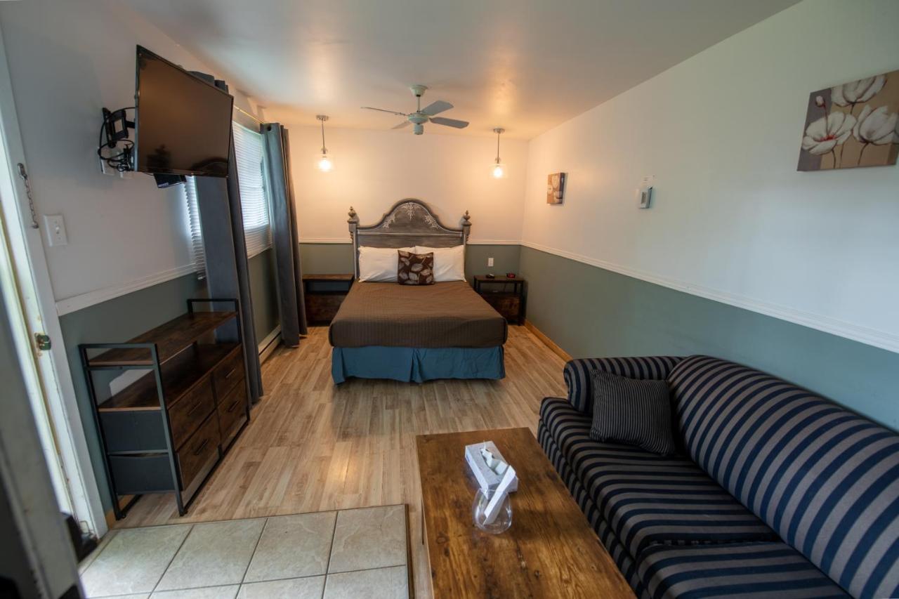 Motel Fleur De Lys Magog Dış mekan fotoğraf