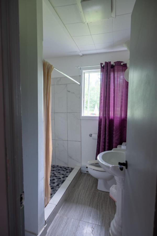 Motel Fleur De Lys Magog Dış mekan fotoğraf