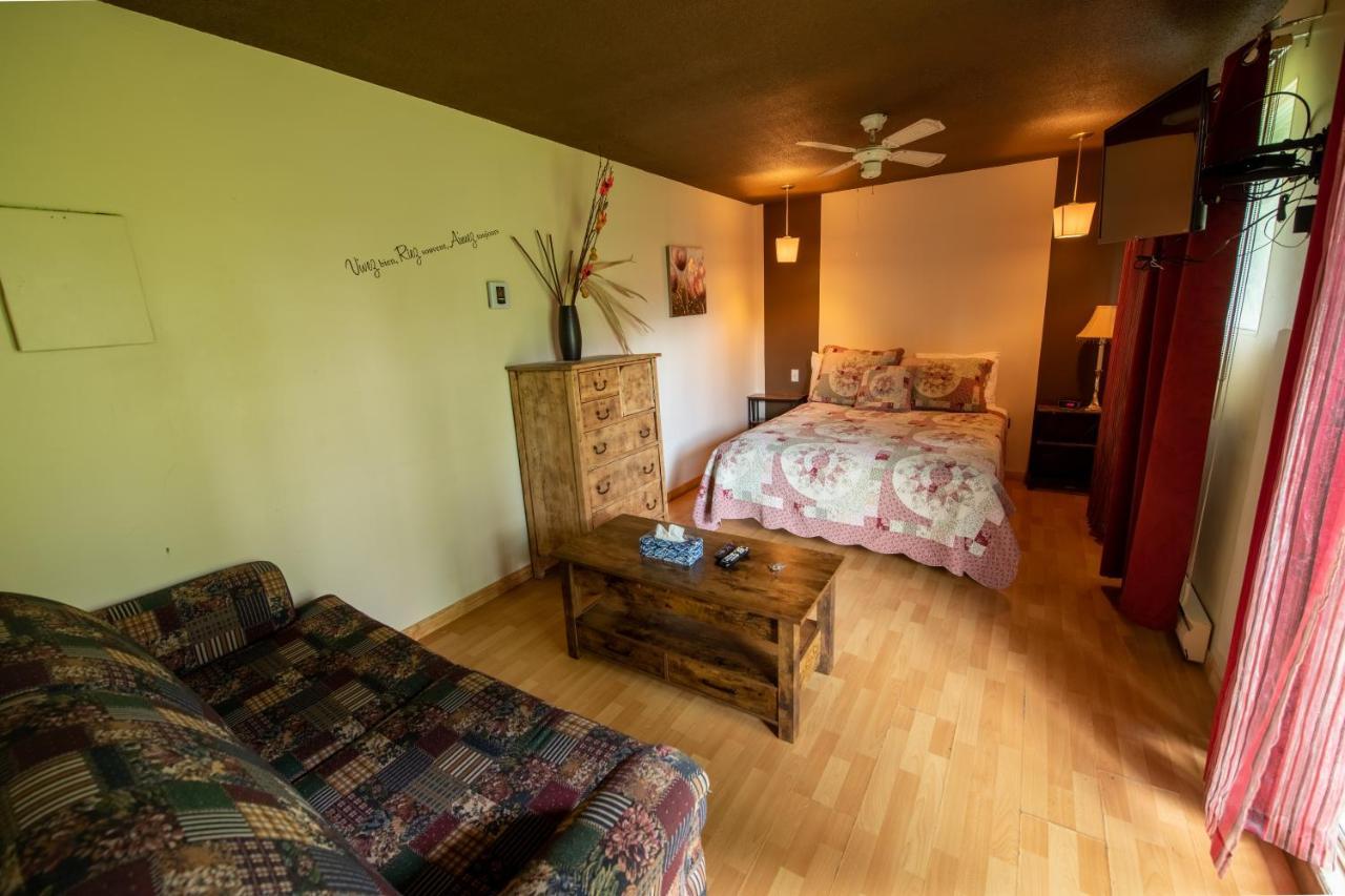 Motel Fleur De Lys Magog Dış mekan fotoğraf