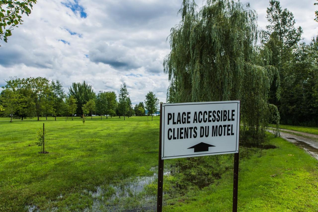 Motel Fleur De Lys Magog Dış mekan fotoğraf