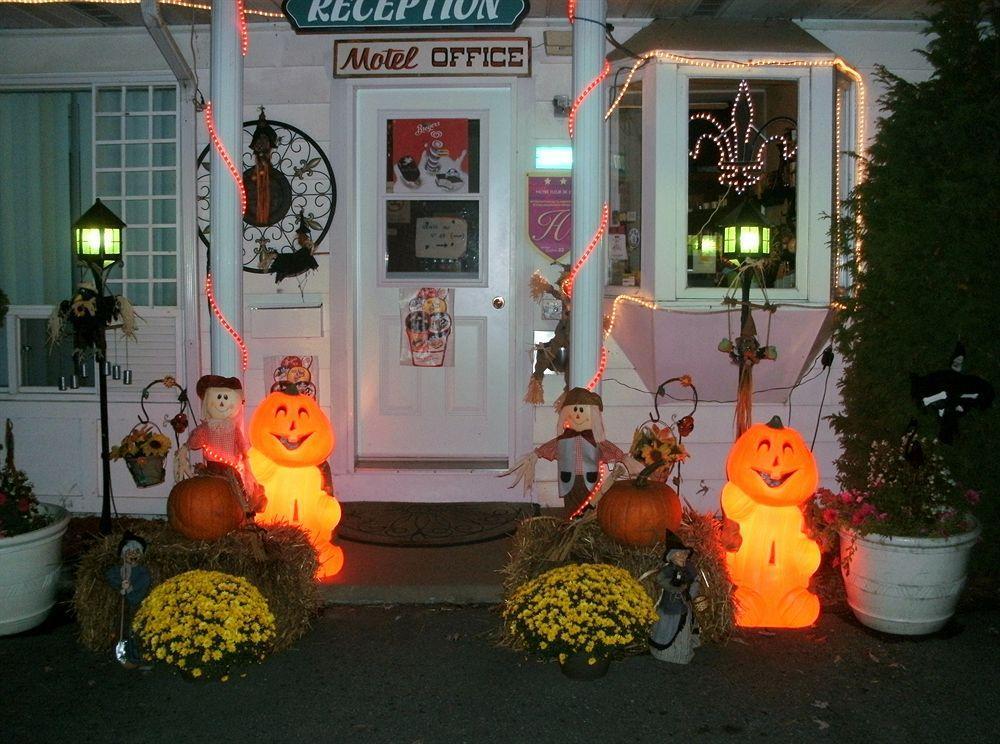 Motel Fleur De Lys Magog Dış mekan fotoğraf
