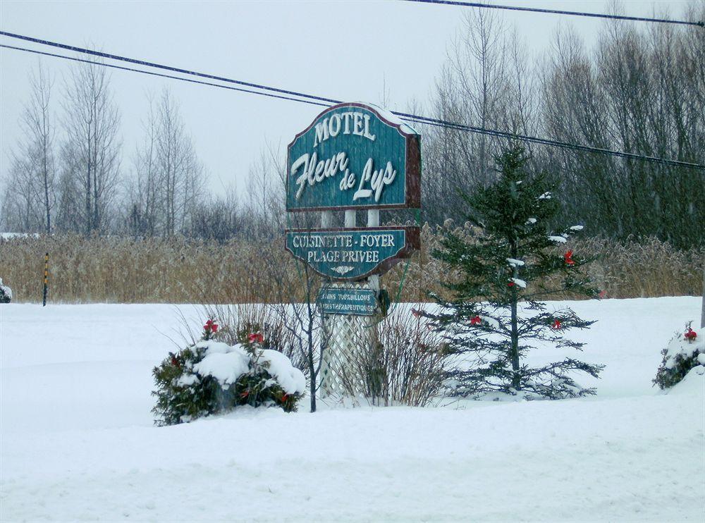 Motel Fleur De Lys Magog Dış mekan fotoğraf