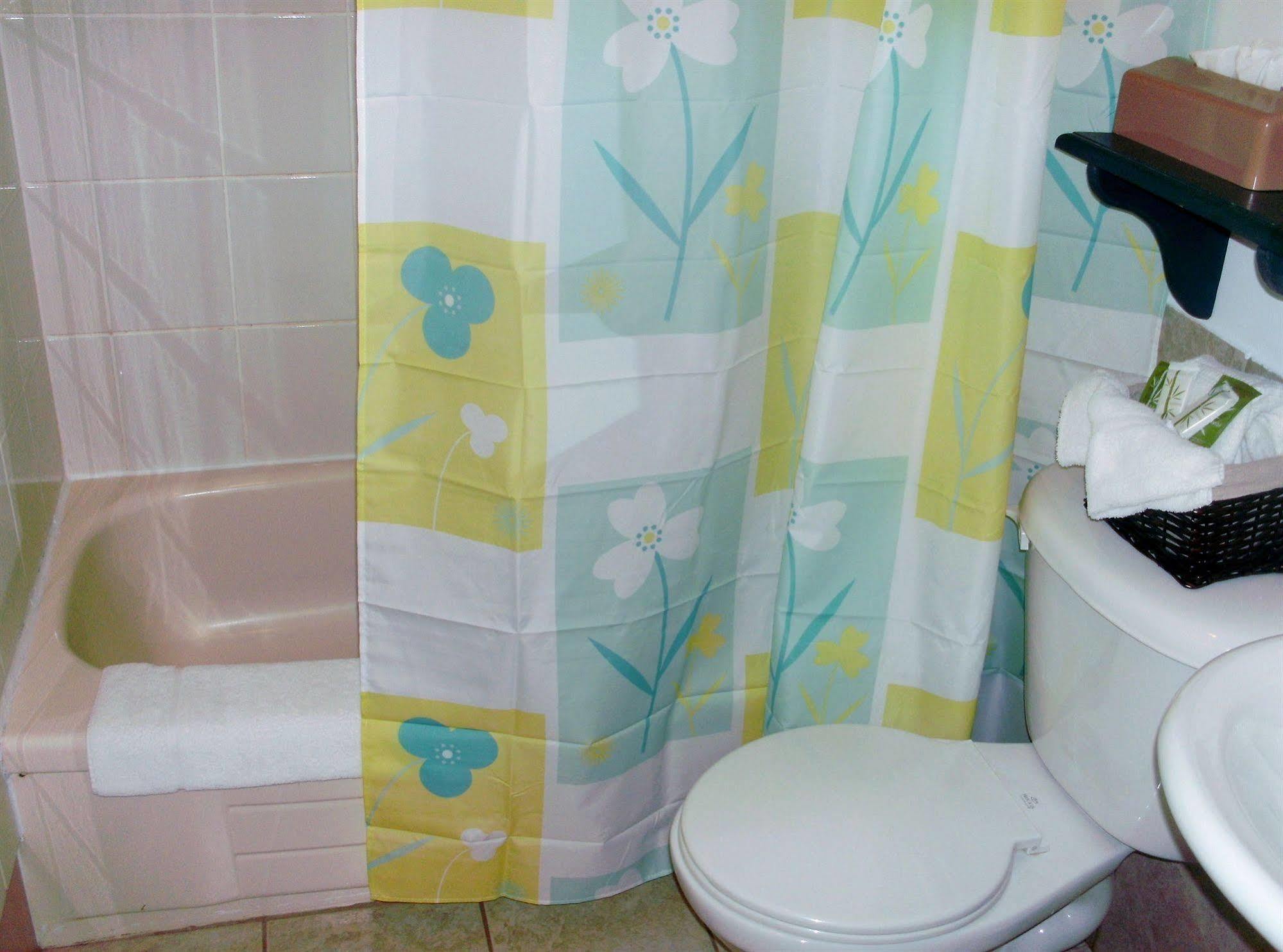 Motel Fleur De Lys Magog Dış mekan fotoğraf