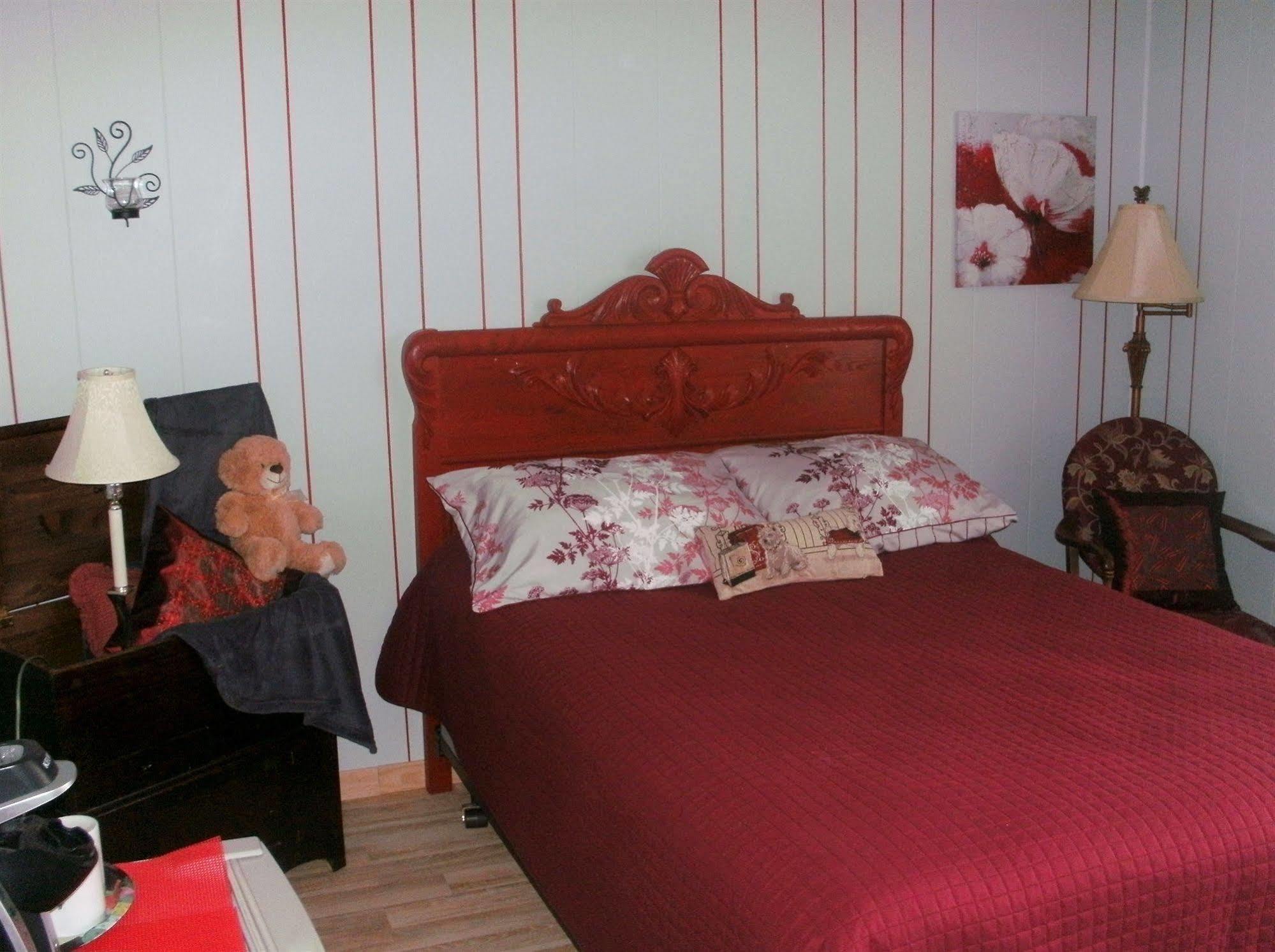 Motel Fleur De Lys Magog Dış mekan fotoğraf