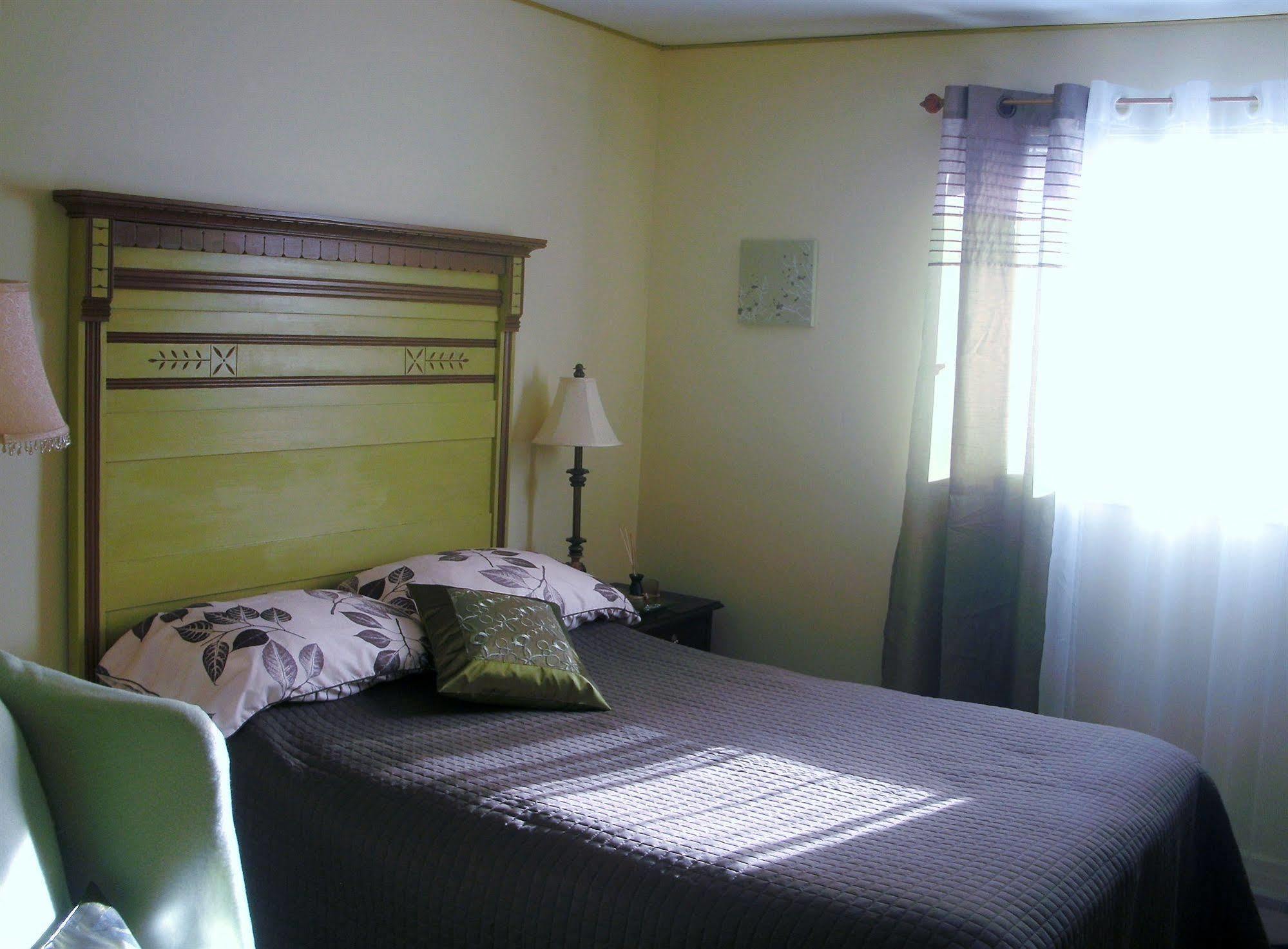 Motel Fleur De Lys Magog Dış mekan fotoğraf